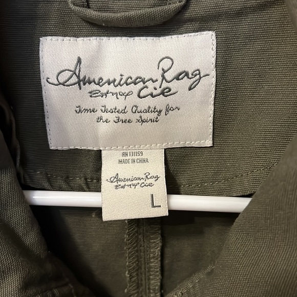 Cargo Vest - Picture 2 of 5